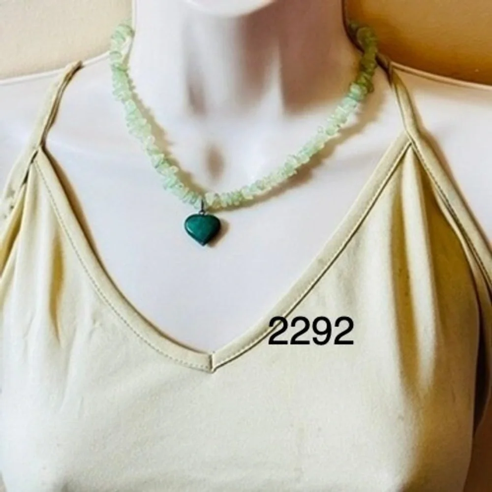 VTG Green Aventurine stone Heart Beaded Necklace Collar natural beads BOHO‎ 16